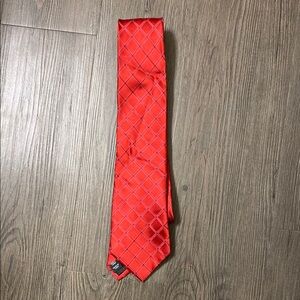 Red and black diamond pattern George men’s tie